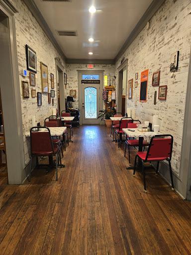 Tava's Diner